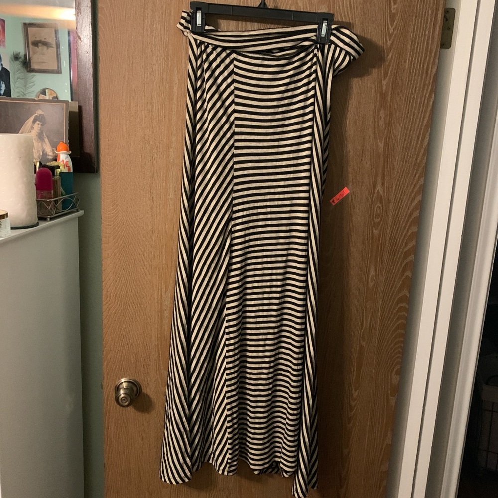 Bobeau black and grey maxi skirt (or strapless midi dress)
